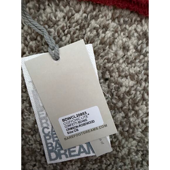 NWT Barefoot Dreams CozyChic Lite Red Beanie Hat OS Soft - Picture 2 of 5